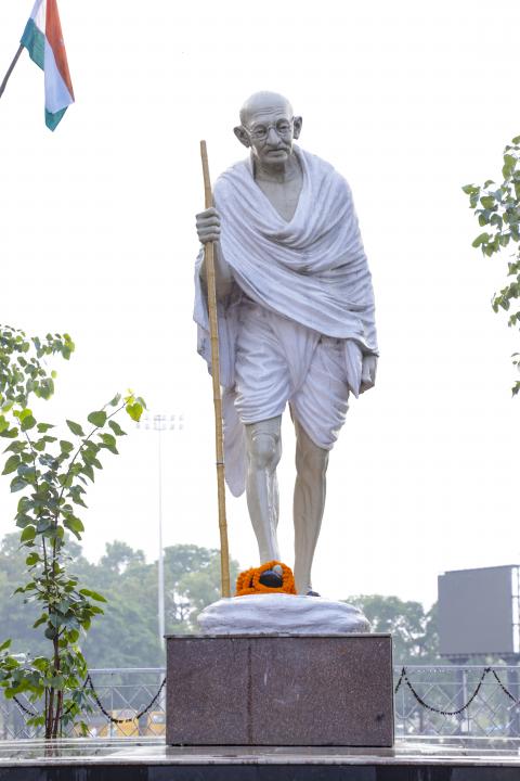 Statue